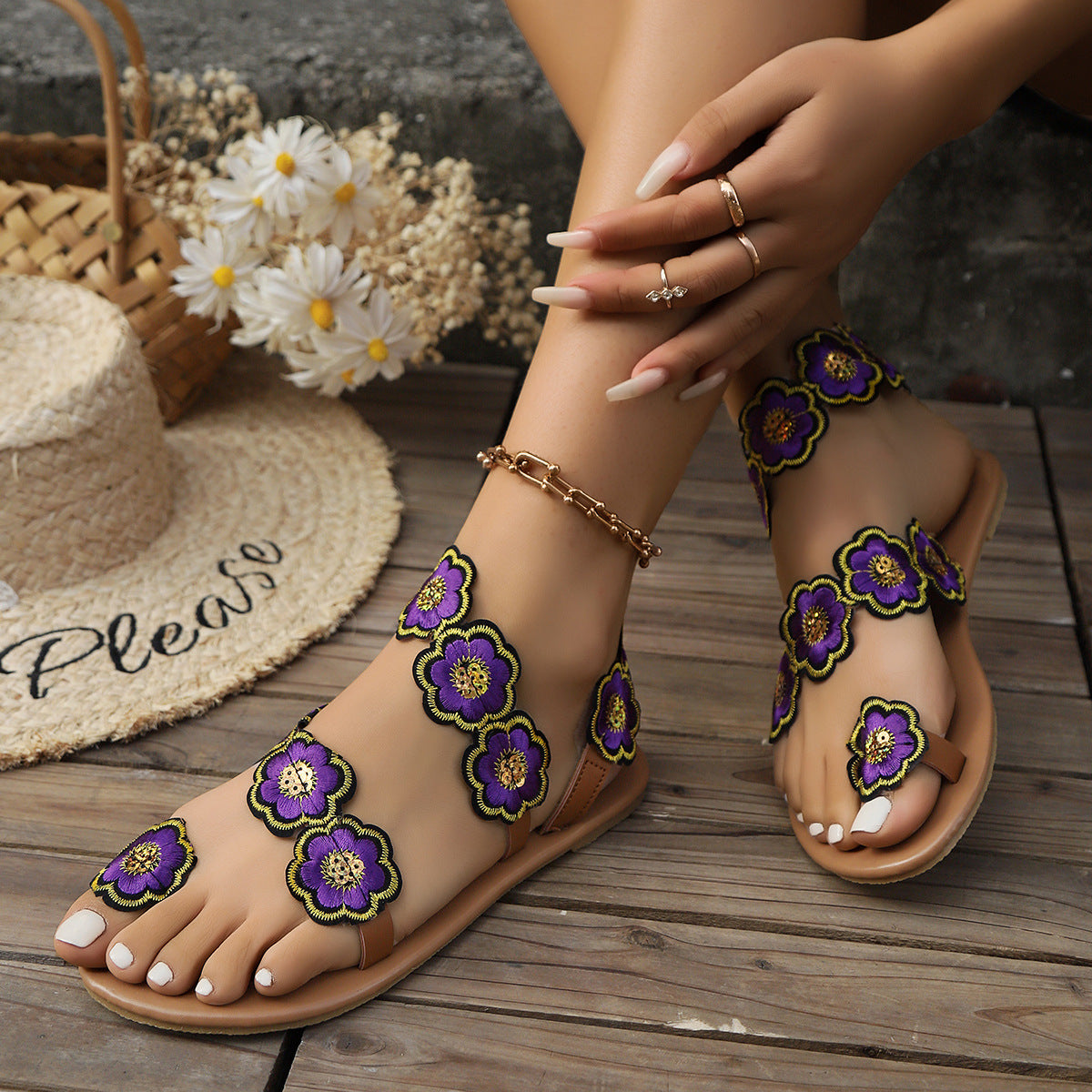 Ethnic Style Flowers Flat Sandals Summer Vacation Casual Clip Toe Beach Shoes For Women - J Micheal